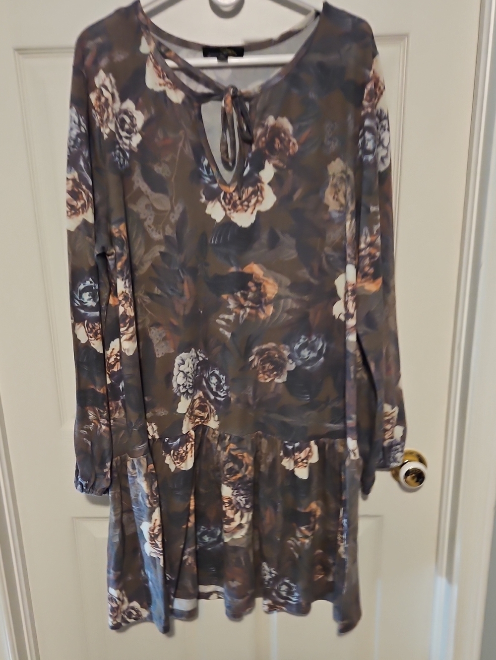 Long Sleeve Floral Peasant Dress - Gray/Brown